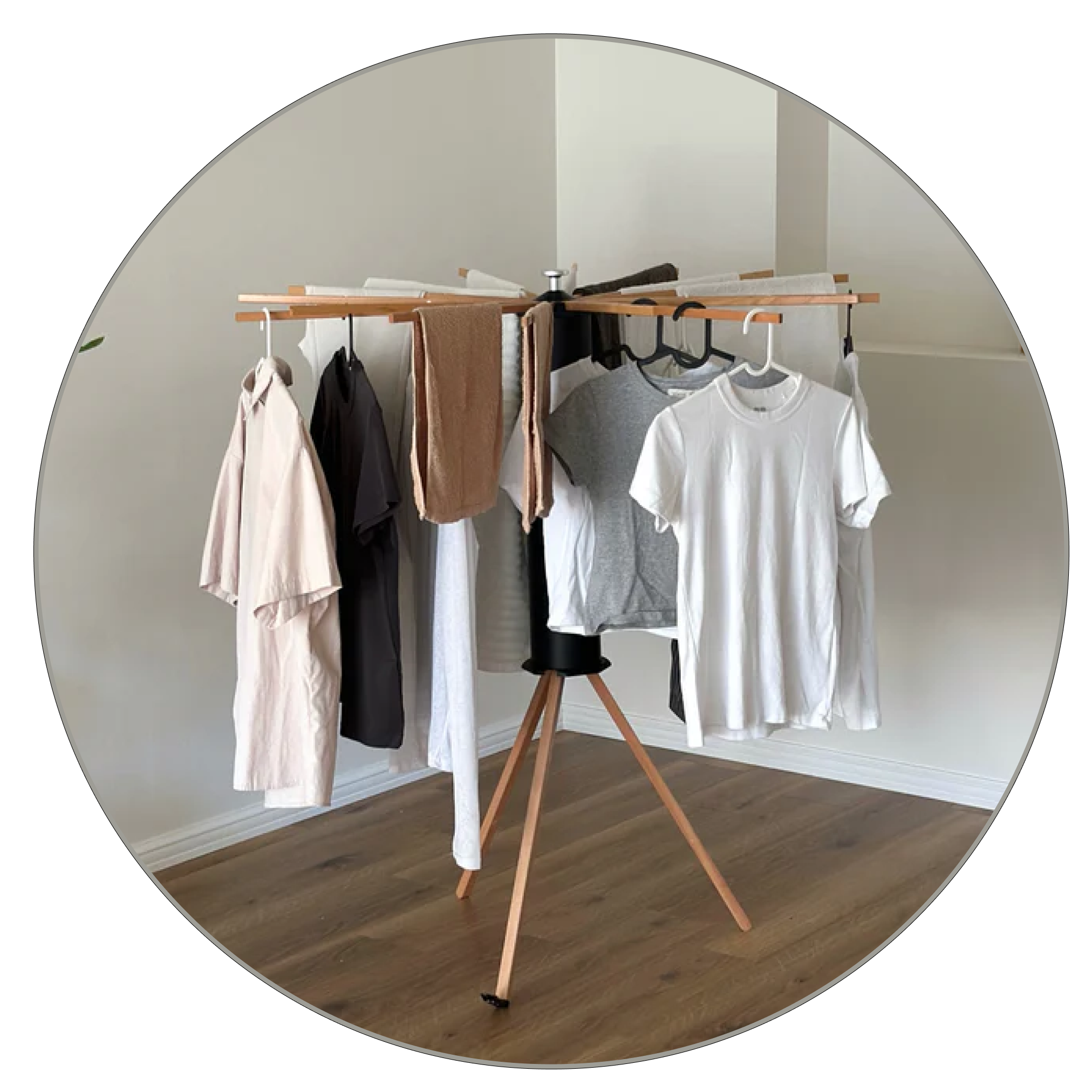 FOPPAPEDRETTI 木製 衣類ハンガー キャスター付き