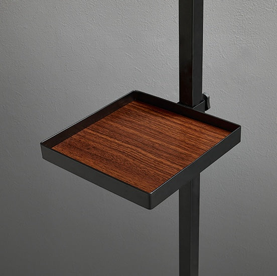 四角いトレイの突っ張りポールラック