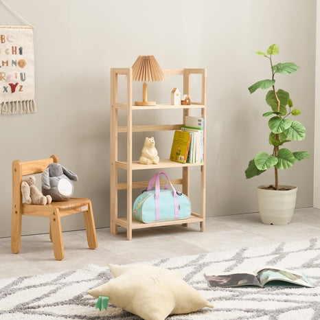 折畳みウッドラックが子供部屋に置いてある様子