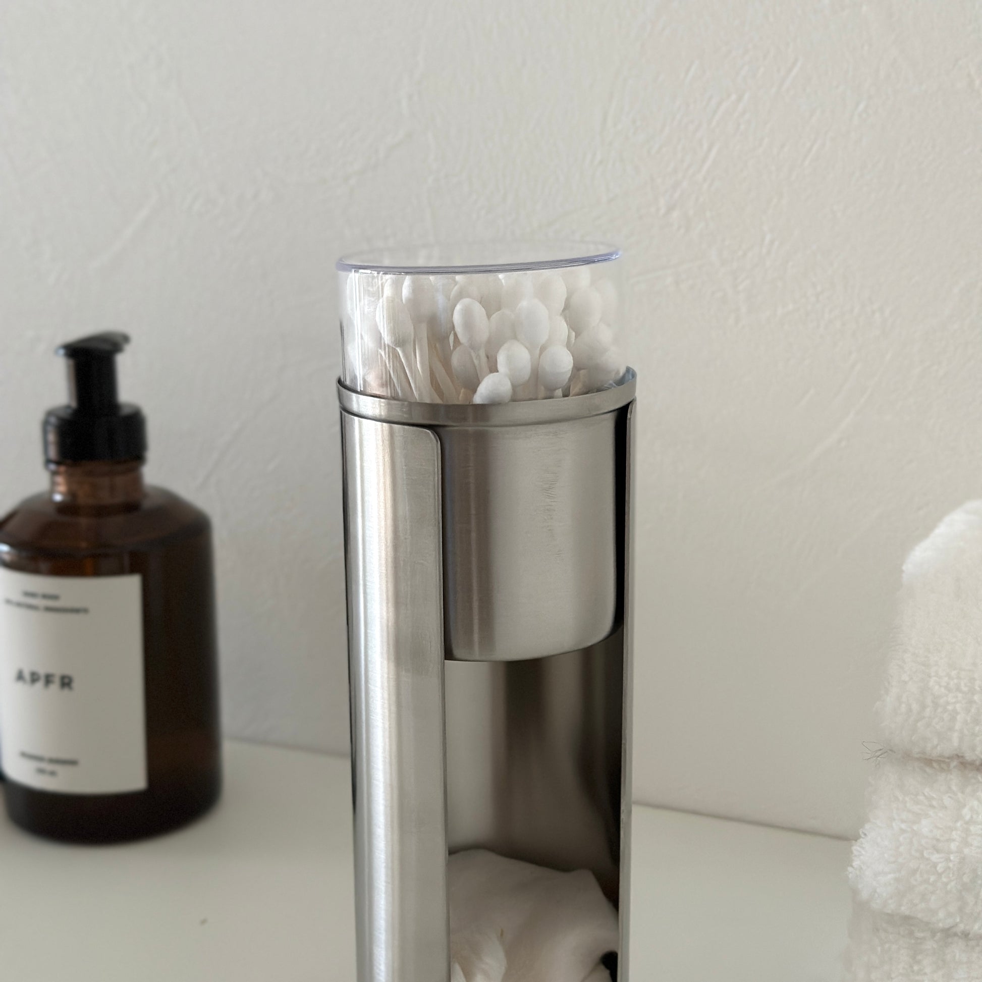 ステンレス素材のコットンと綿棒の縦型収納ケース