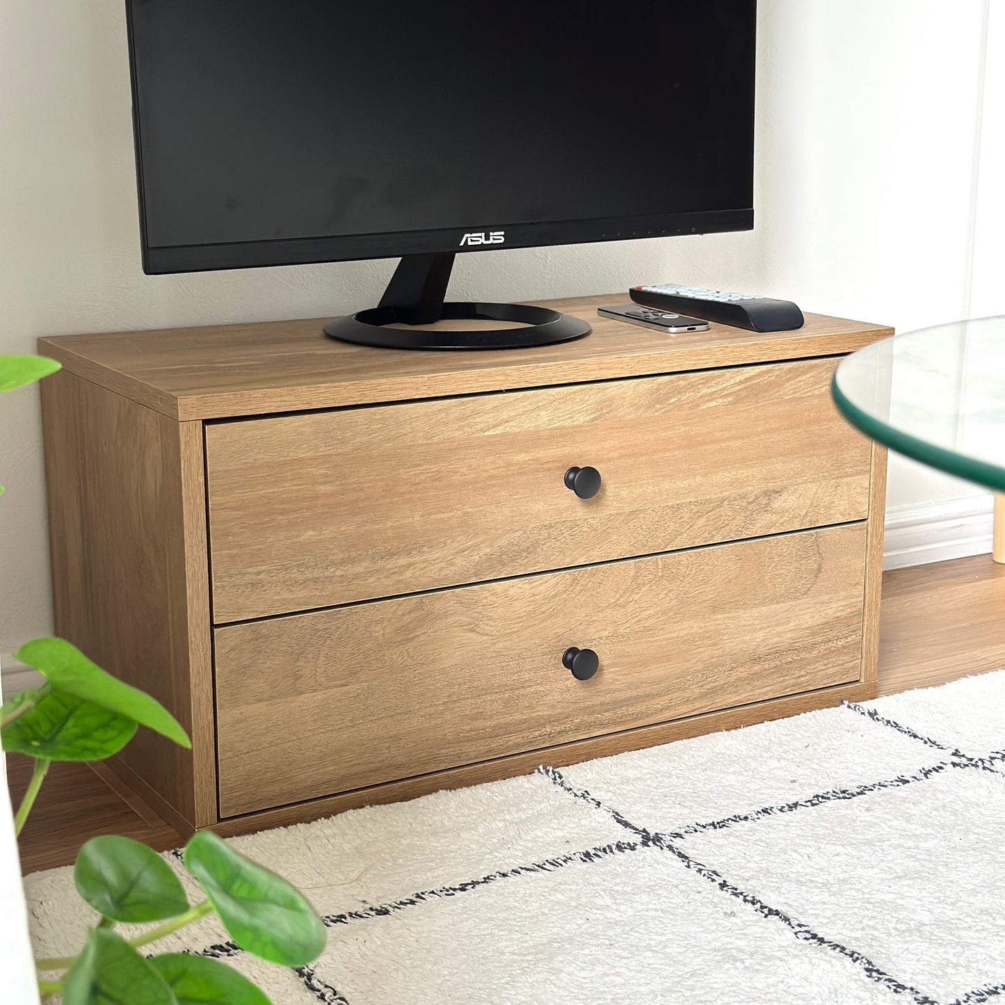 木目の引き出し収納付きテレビボード