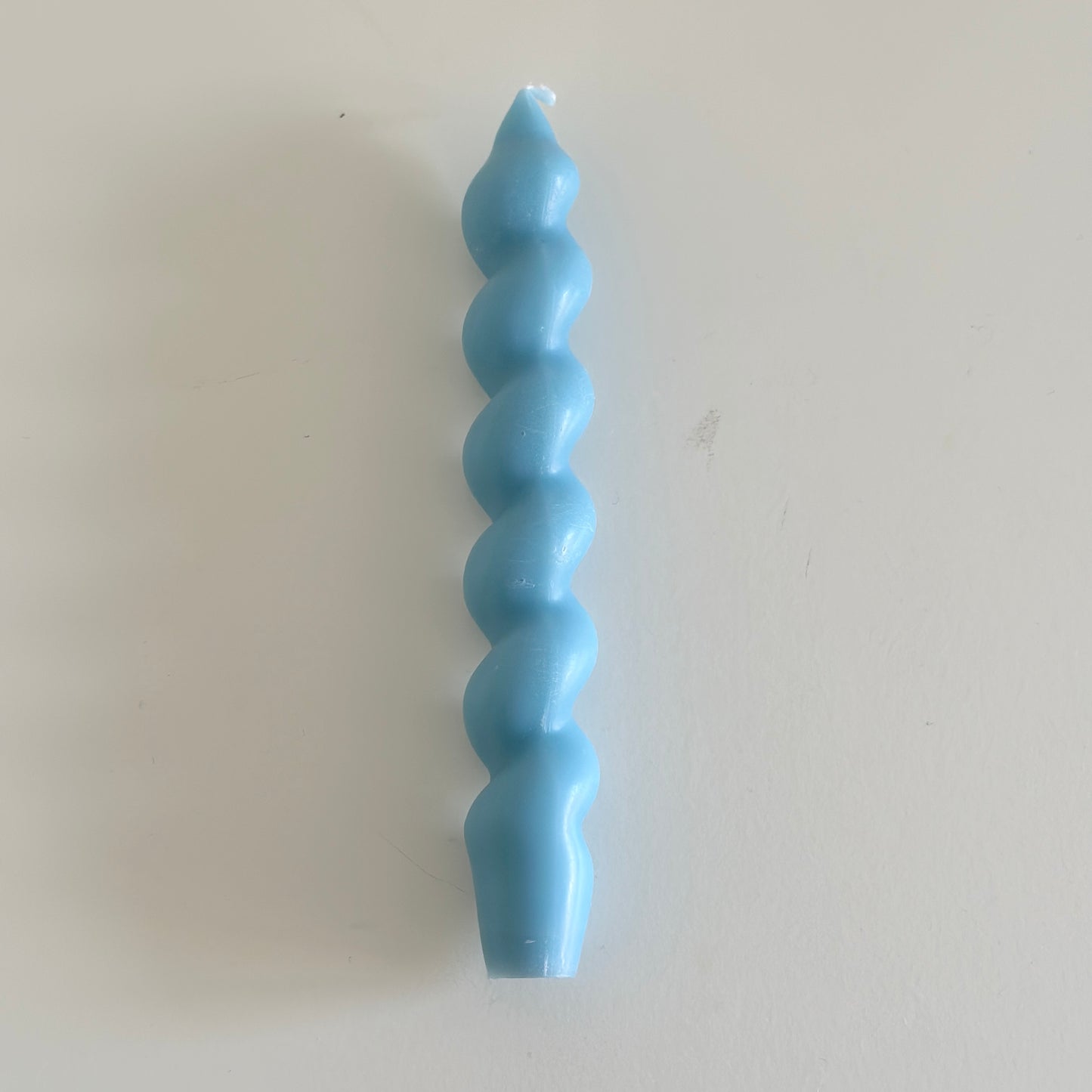 ブルーのスティックキャンドル