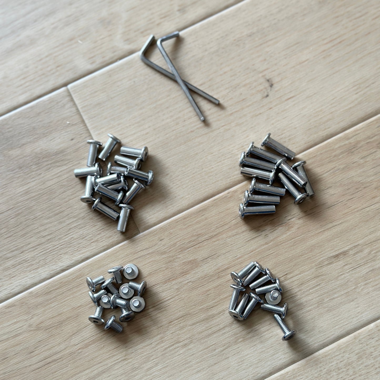 アクリルウォールシェルフの部品