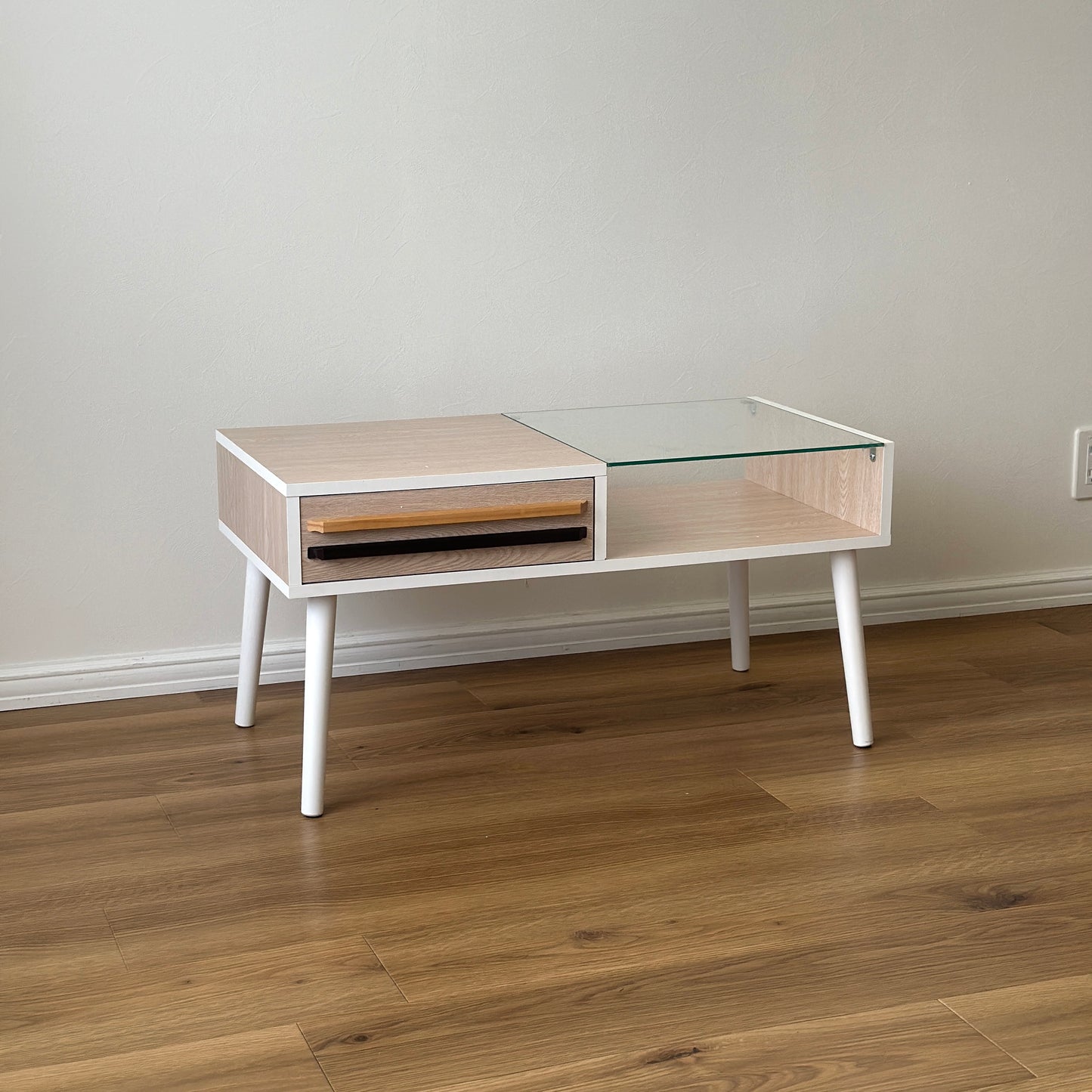 ガラスと天然木のローテーブル