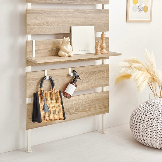 ナチュラルの突っ張りミラー付きラック