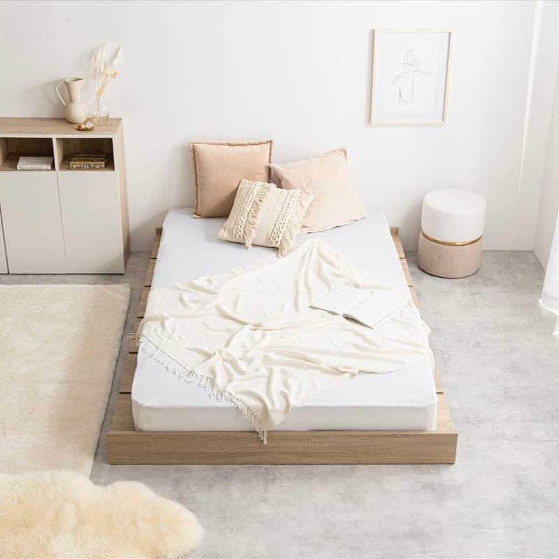 ナチュラルカラーのシングルサイズすのこベッド