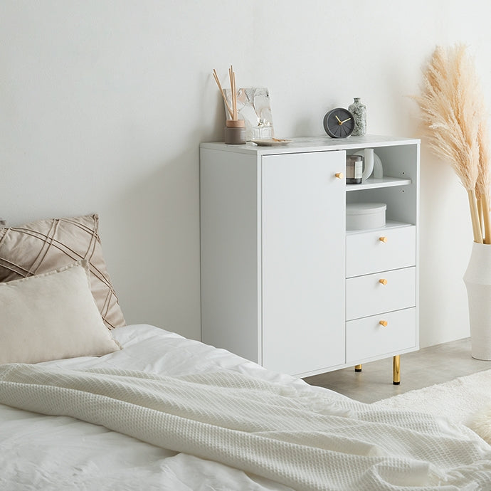 ゴールド脚付きキャビネット