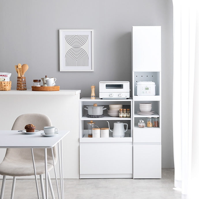 コンパクトなサイズ感のシンプルなキッチンラック