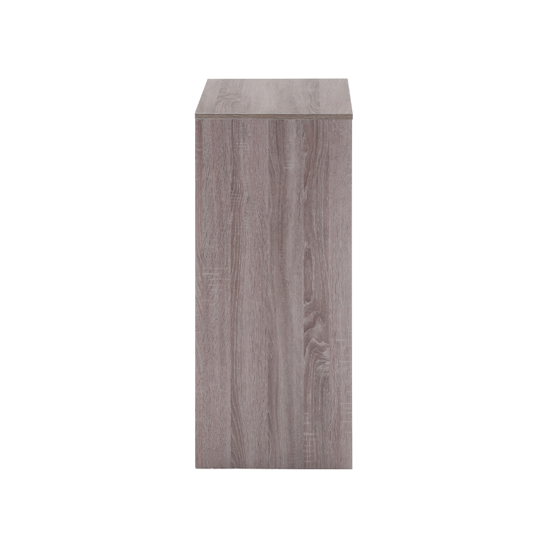 4段チェストグレーの側面を写している様子