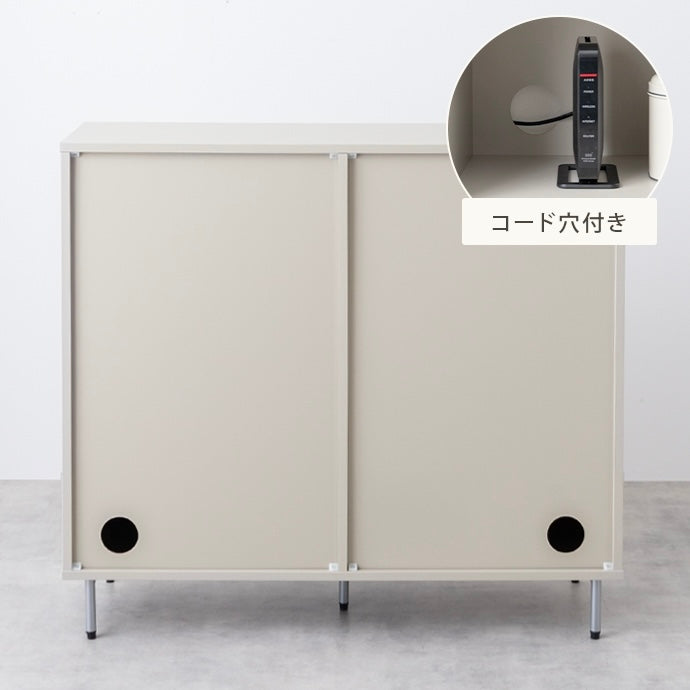 扉がスライド式の棚の裏面