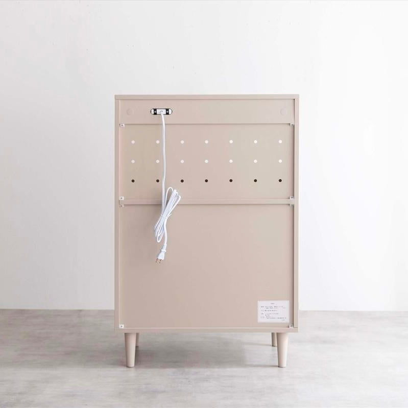 グレージュカラーのレンジ台の裏側