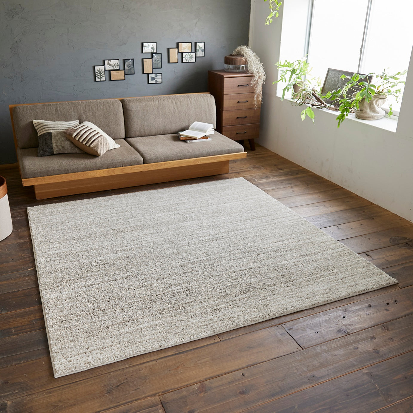 アイボリーのナチュラルラグ