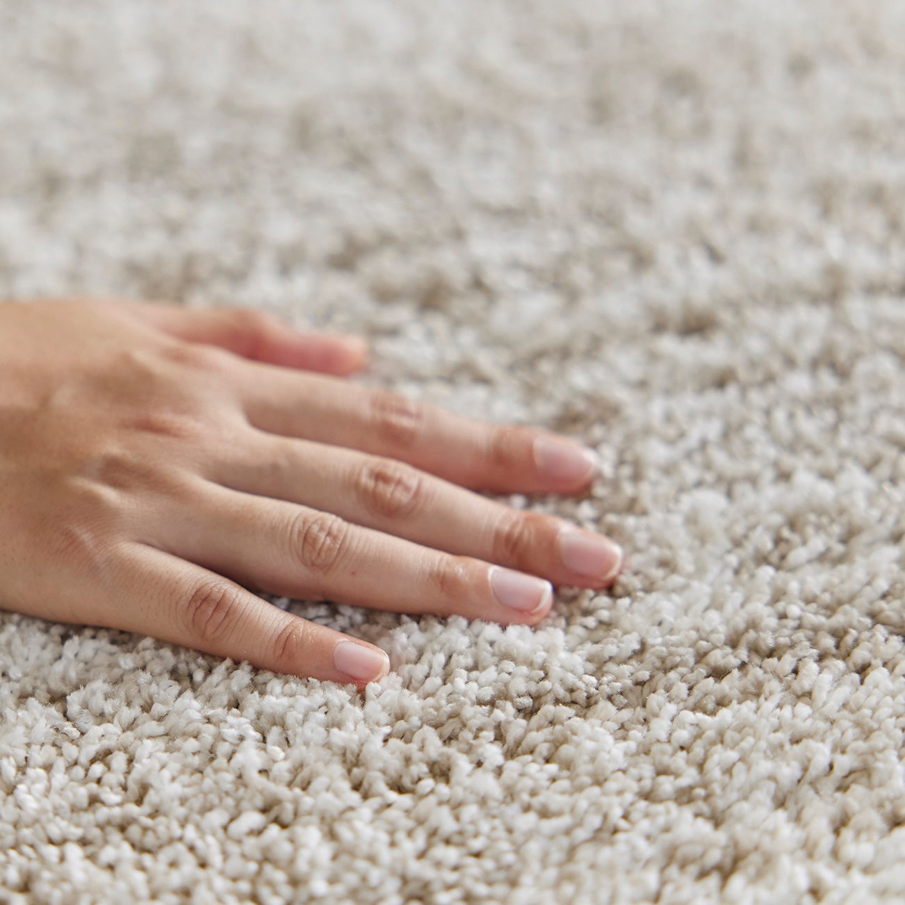 アイボリーのナチュラルラグの素材