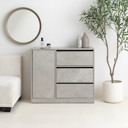 キャスター付がついたグレーのチェスト