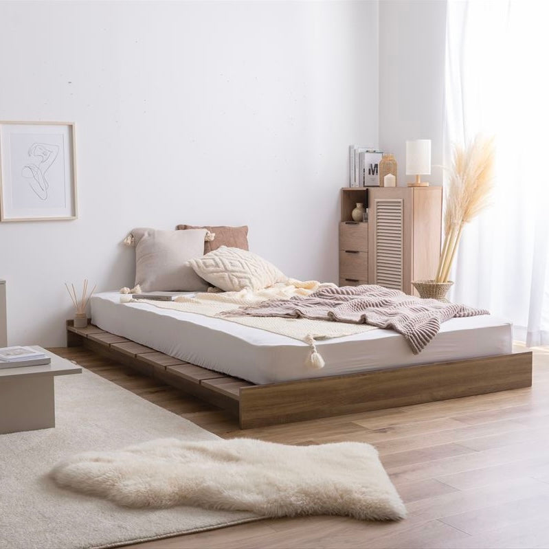 ブラウンカラーのシングルサイズすのこベッド