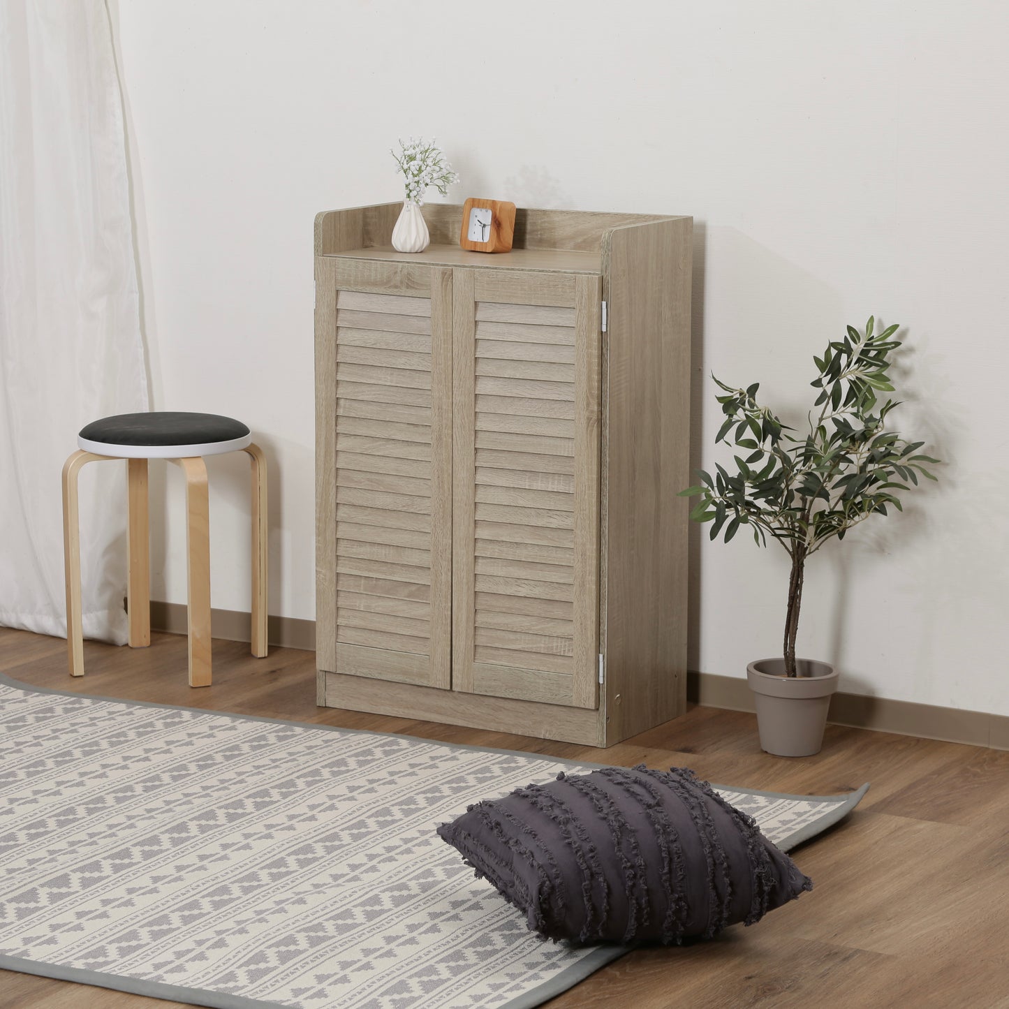 ディスプレイルーバーシューズボックス