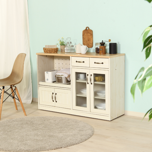 ダイビングにキッチンカウンターが置いてある様子