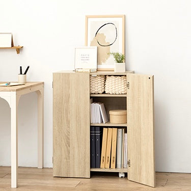 キャスター付きブックシェルフ