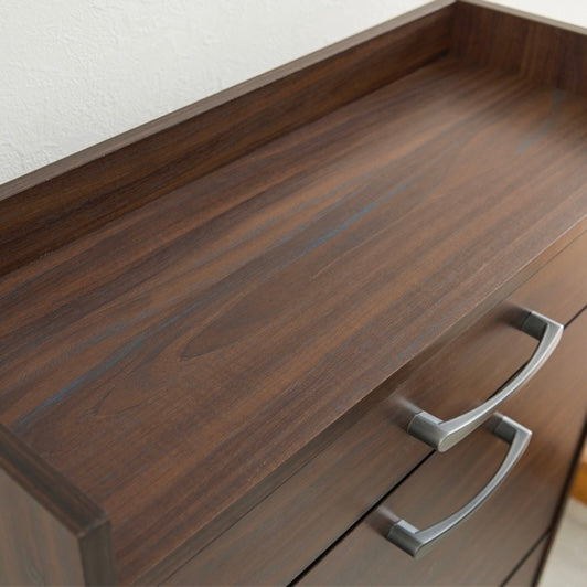 ブラウンのフラップ扉式シューズケース