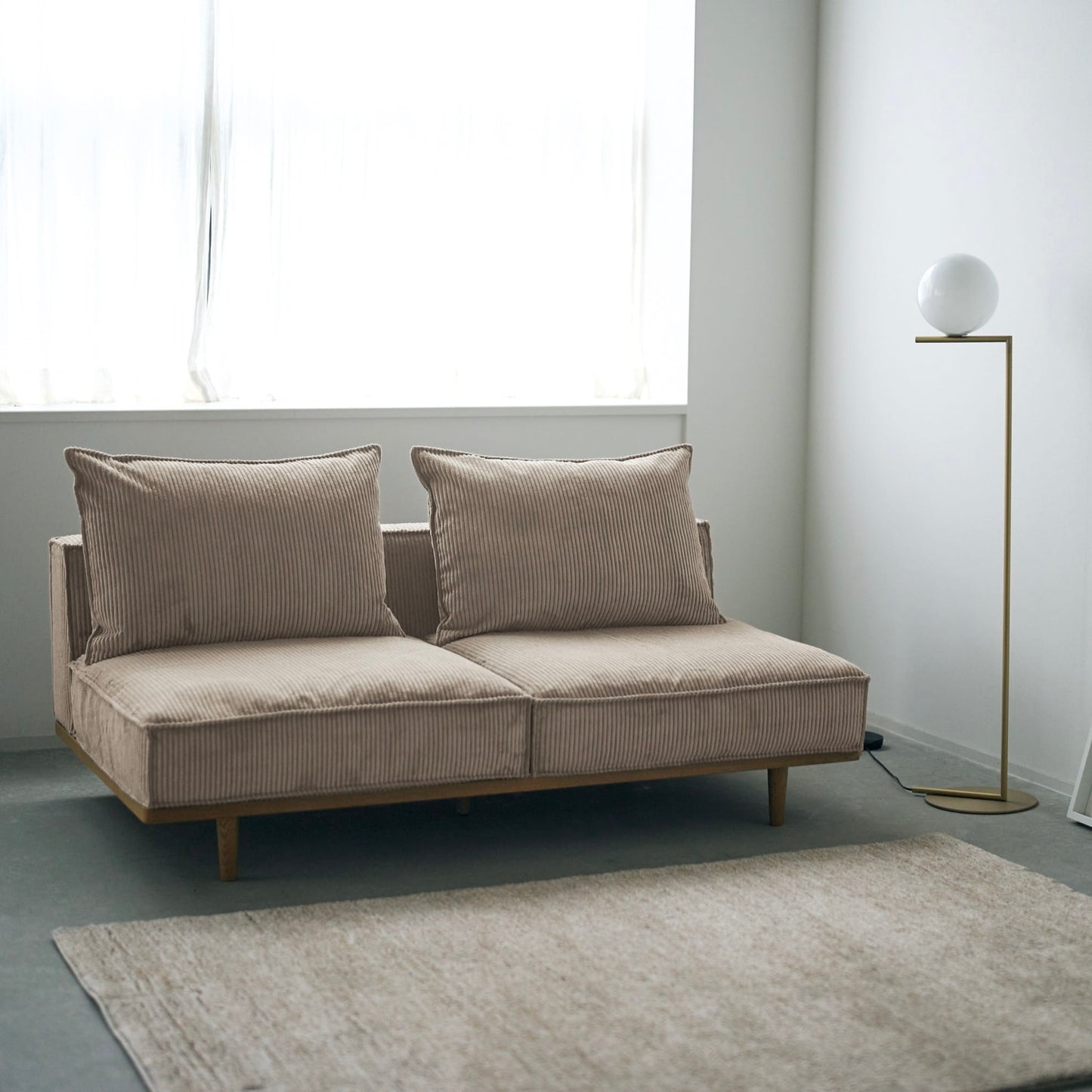 グラウンドソファ