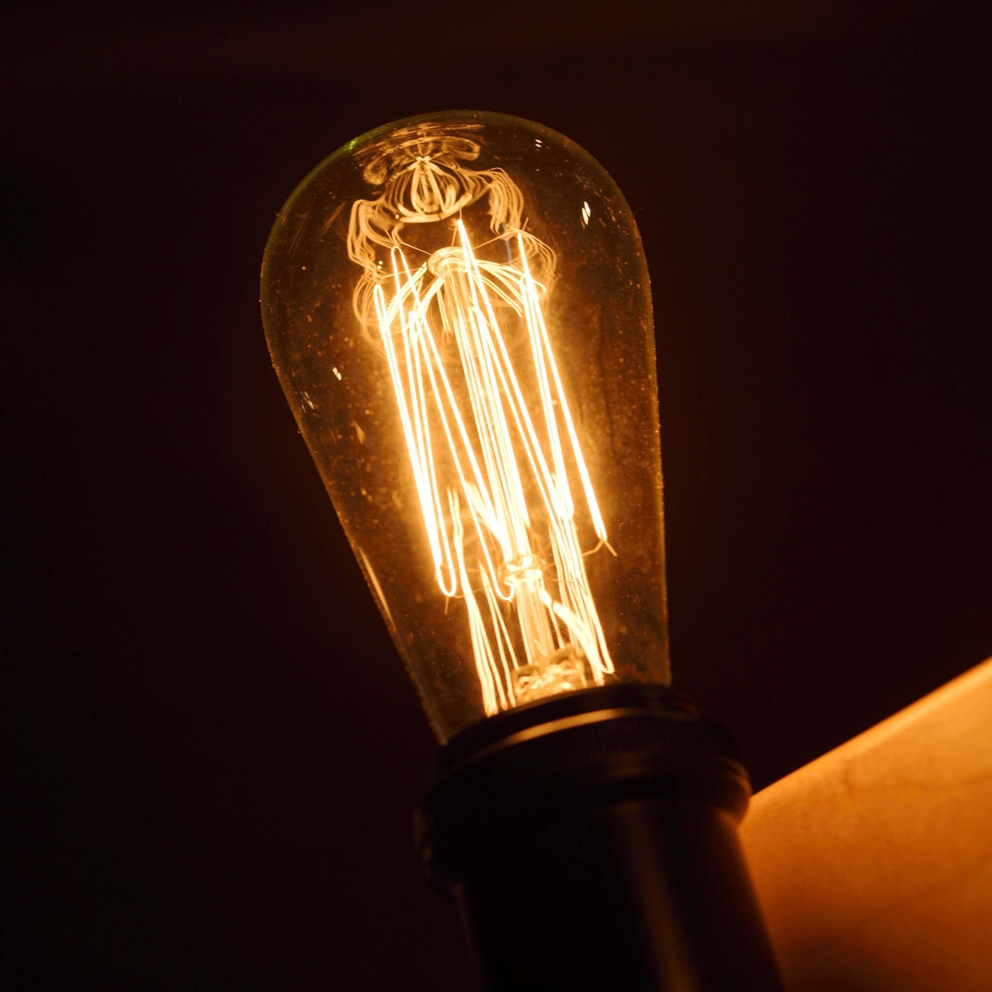 シンプルスチールスタンドライト