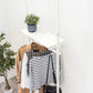 突っ張りハンガーラックのホワイト
