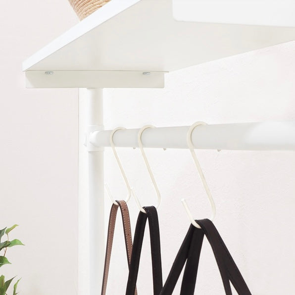 突っ張りハンガーラックのポール部分