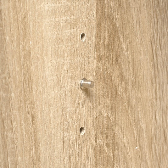 ナチュラルカラーのシューズラックのダボ部分