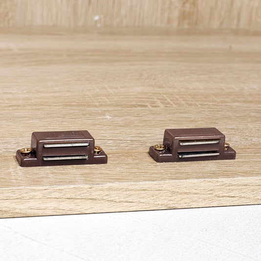 ナチュラルカラーのシューズラックの部品