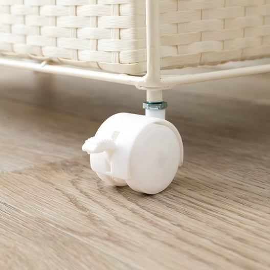 幅40cmのラタン調デザインのランドリー引出し収納のキャスター部分