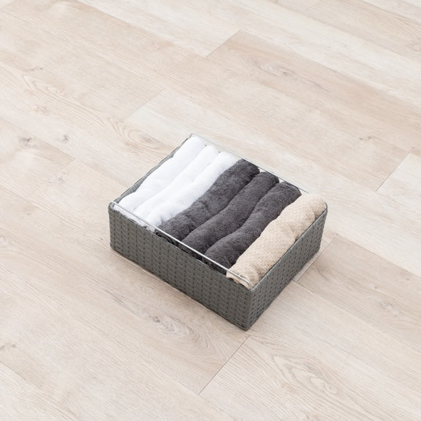 幅40cmのラタン調デザインのランドリー引出し収納にタオルが収納されている