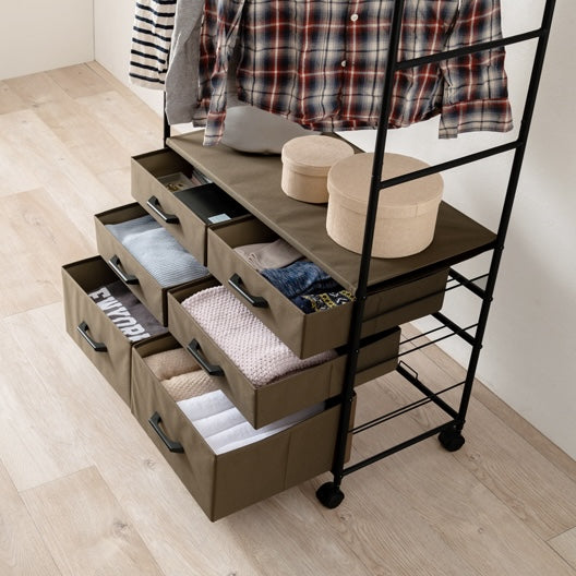 ファブリック素材の収納付きハンガーラックの収納部分