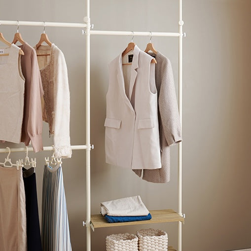 突っ張り伸縮ハンガーラック