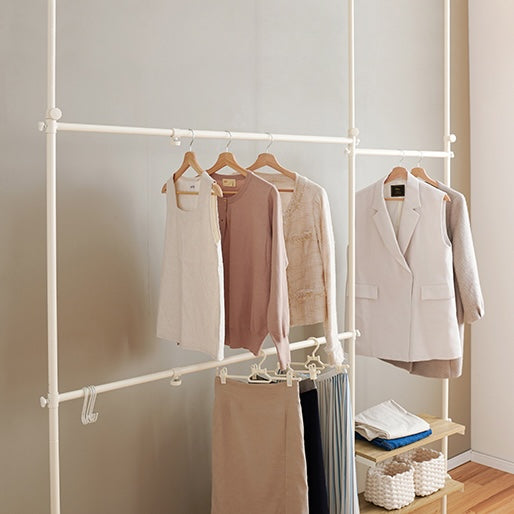 突っ張り伸縮ハンガーラック