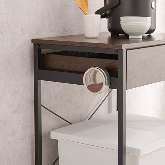 ブラウンのゴミ箱上収納の側面