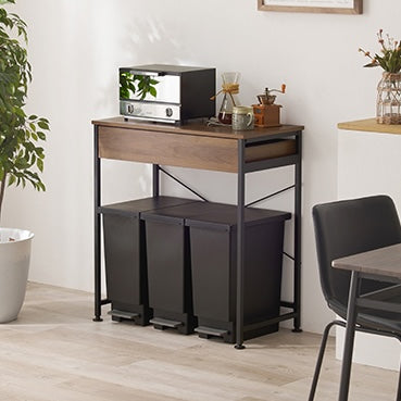 ブラウンのゴミ箱上収納