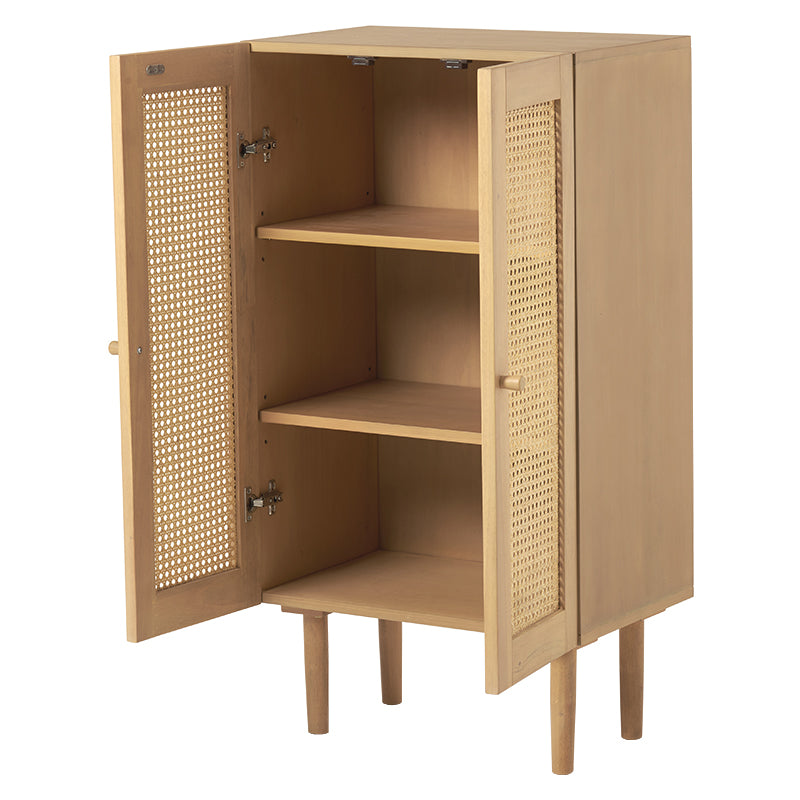 ラタン収納キャビネットを白抜きで扉を開けている状態