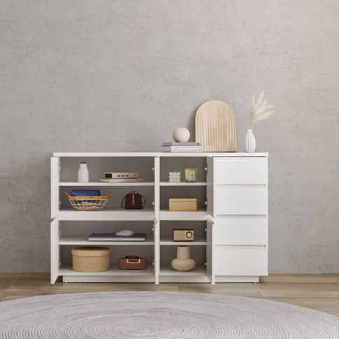 可動棚付き木目調キャビネットホワイトの扉を全て開けている状態を写している