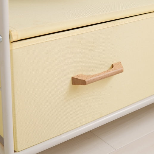 ホワイトのスリムなハンガーラックの収納部分