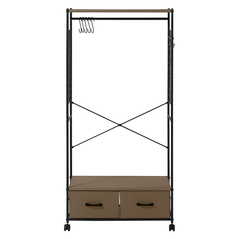 ブラウンのファブリック収納付きハンガーラック