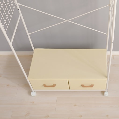 ホワイトのファブリック収納付きハンガーラック