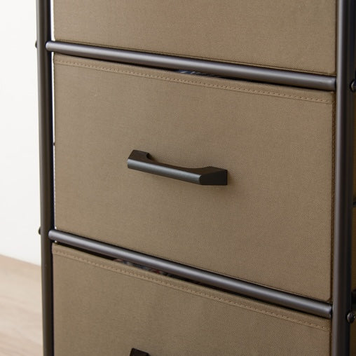 ブラウンのファブリック収納付きハンガーラックの収納部分