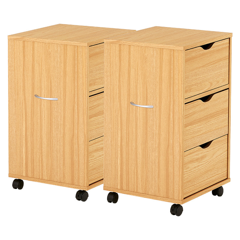 キャスター付きチェスト