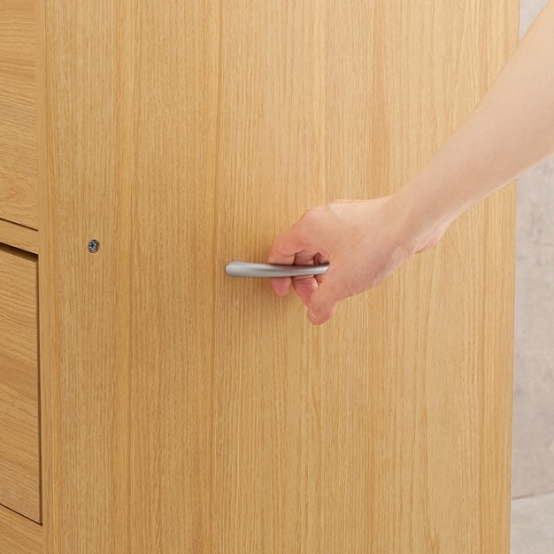 キャスター付きチェスト