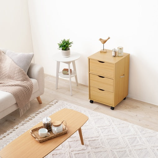 キャスター付きチェスト