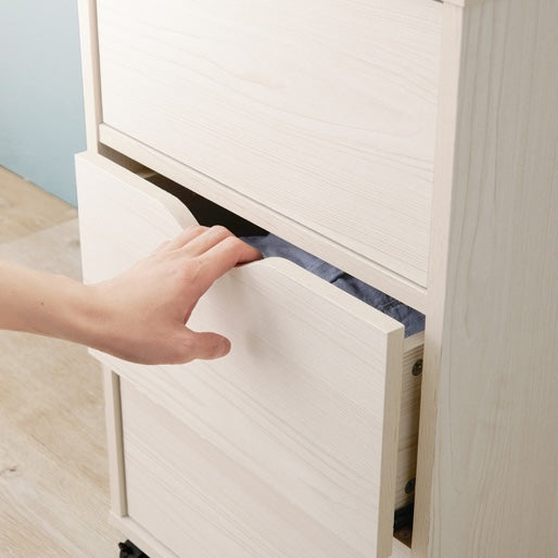 キャスター付きチェスト