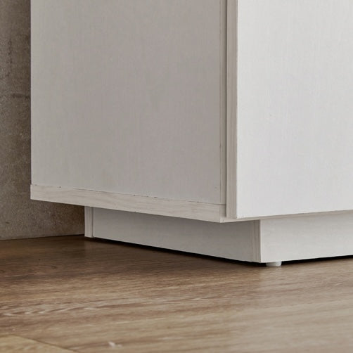 木目調扉付きキャビネット