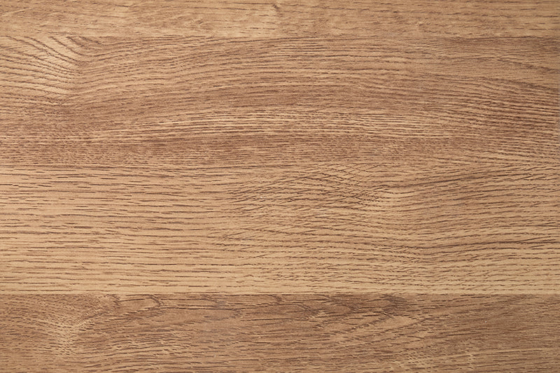 ブラウンの木目調のキャビネットの表面
