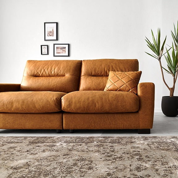 レザー調ボリュームソファ