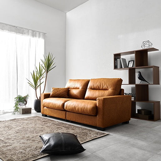 レザー調ボリュームソファ